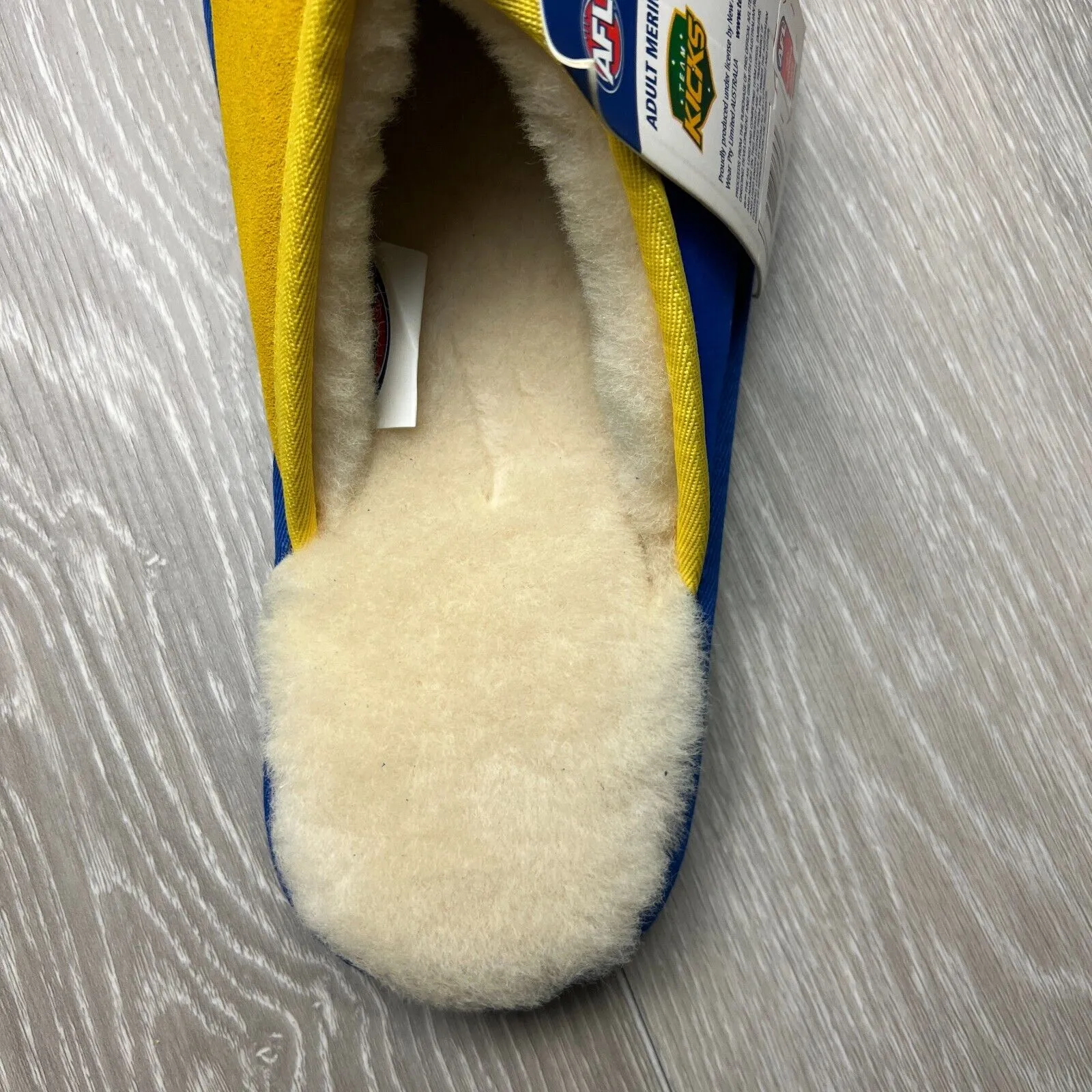 AFL Team Kicks West Coast Eagles Merino Wool Slippers Size US W 14 / M 13