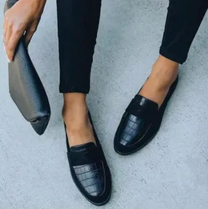 Amanda | Elegant Black Crocodile Loafers – Timeless Style & Everyday Comfort