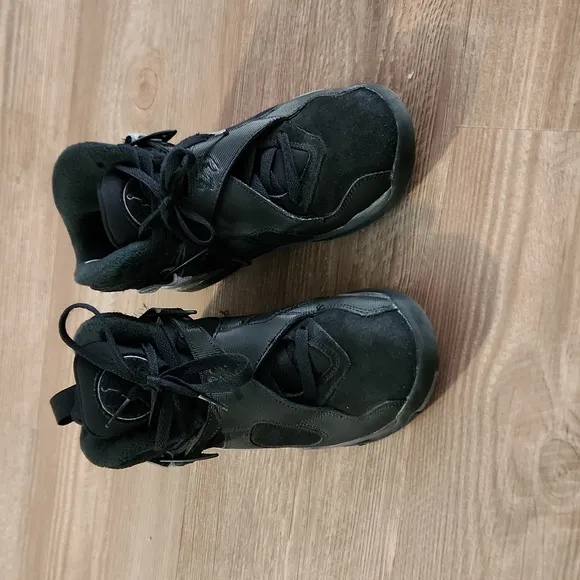 Boys Jordan Air 8 Shoes