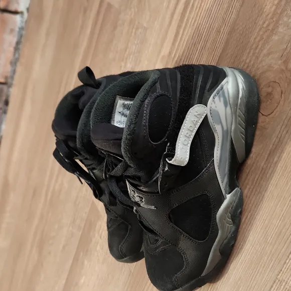 Boys Jordan Air 8 Shoes