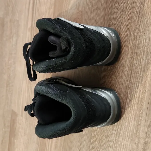 Boys Jordan Air 8 Shoes