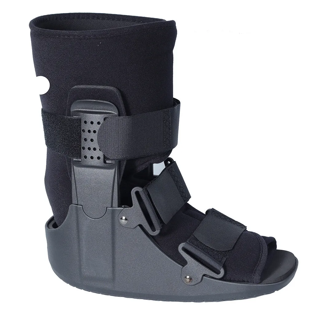 Cam Walker Boot-Short (Moon Boot)
