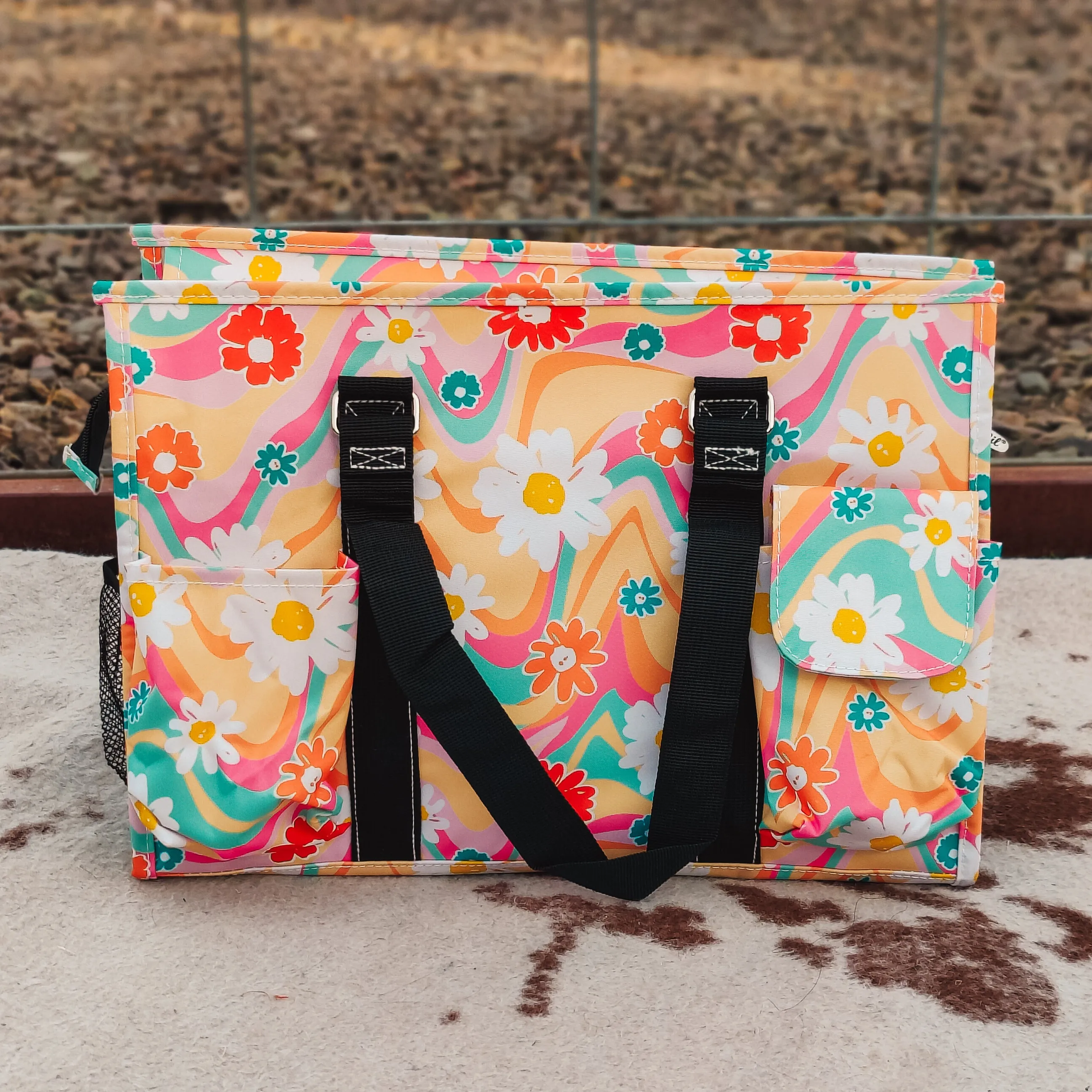 Darling Daisy Barn Bags