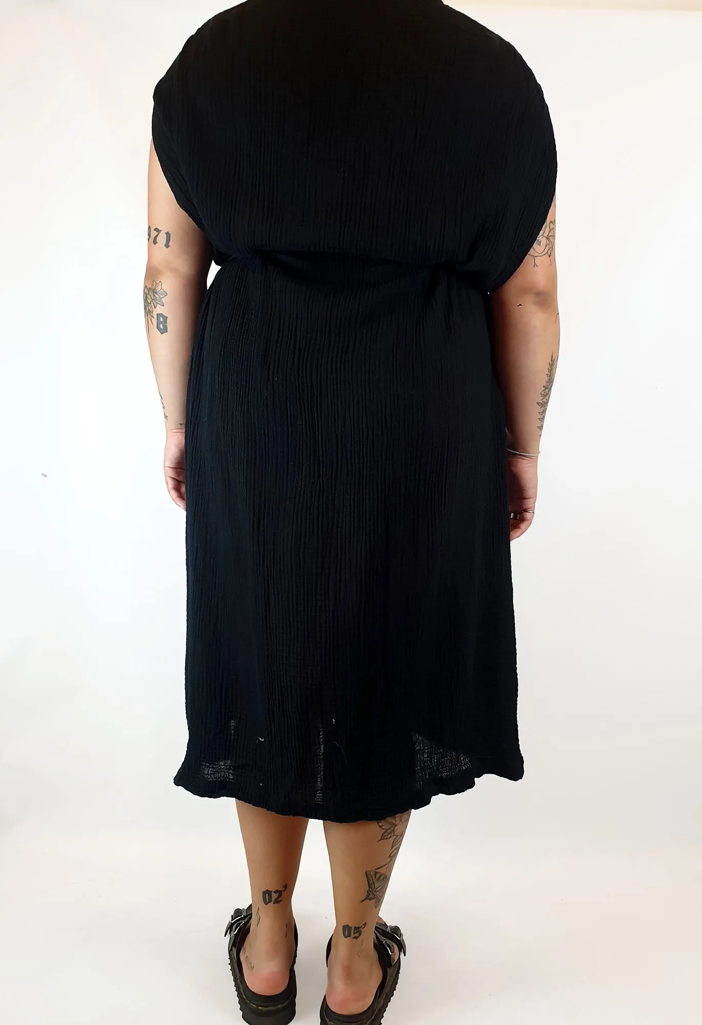 Elk black oversize sleeveless dress - one size, best fits 12-16