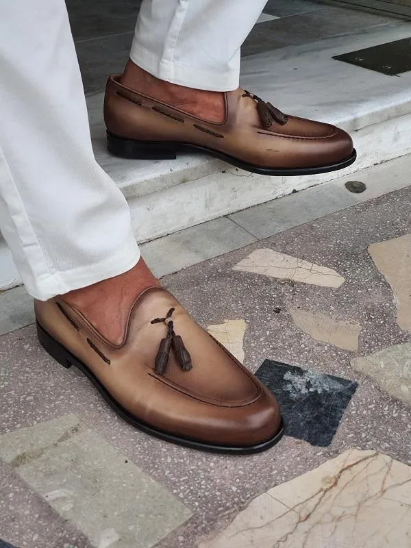 Forenzax Worth Beige Tassel Loafers - Elegant Leather Footwear