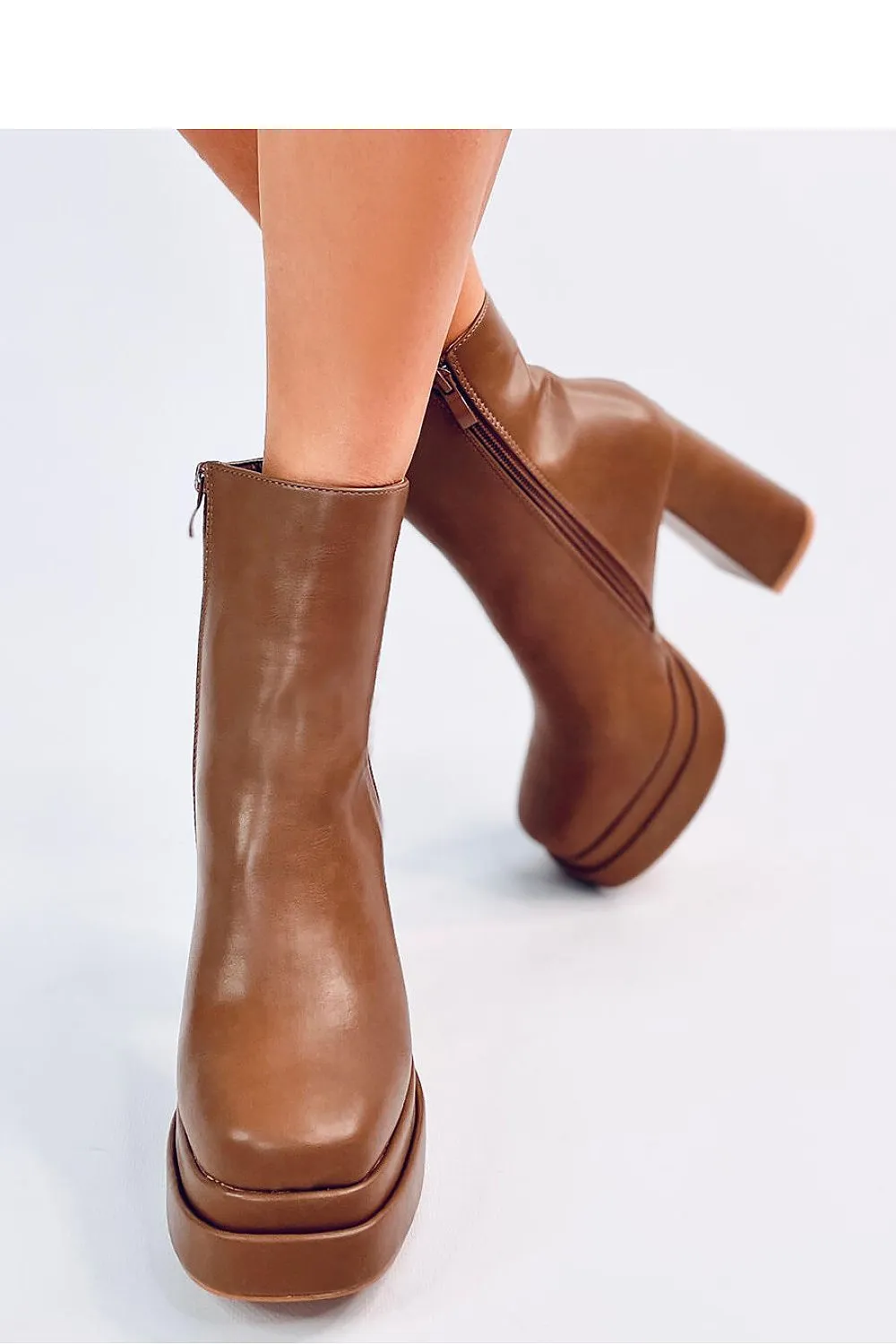 Heel boots