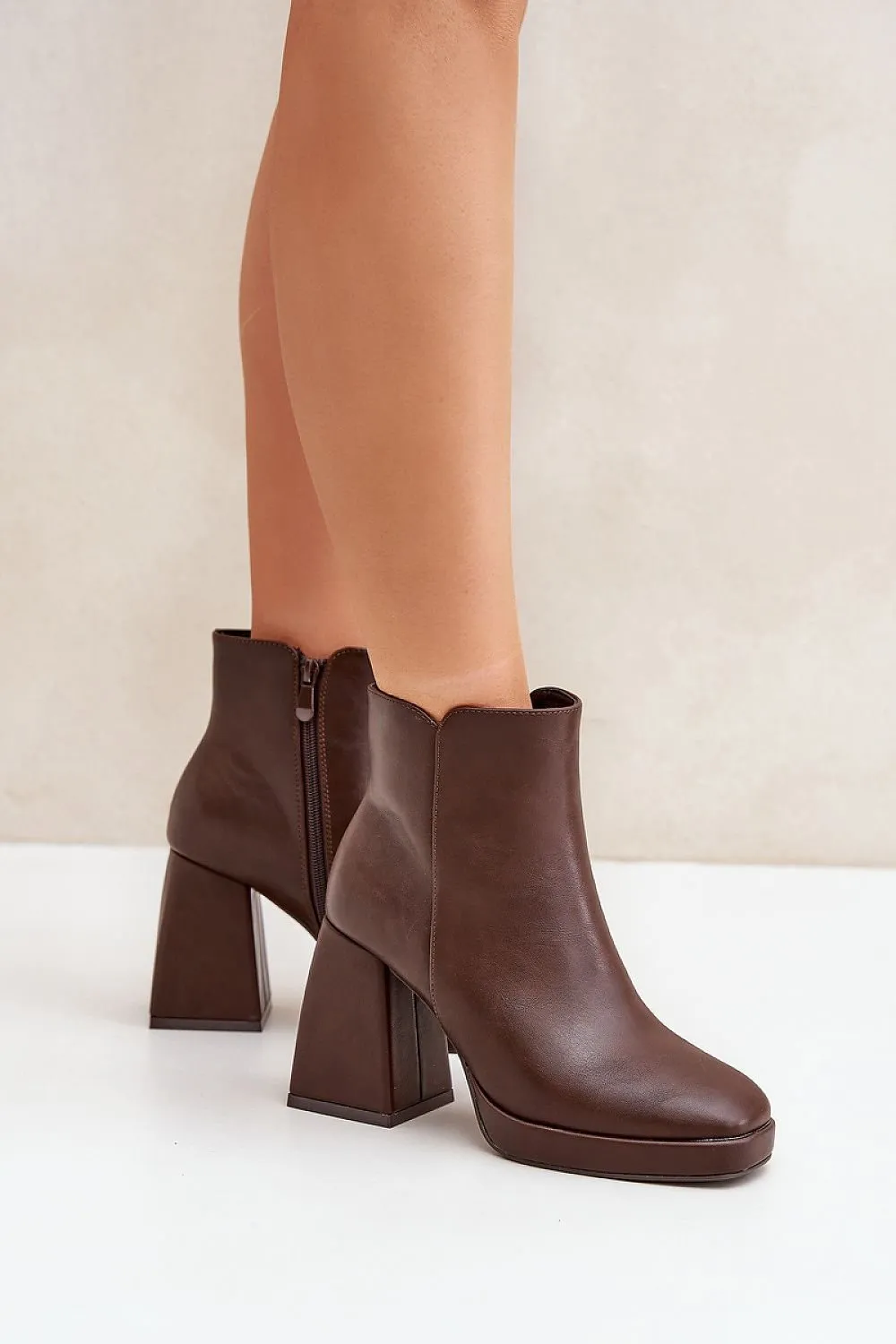 Heel boots