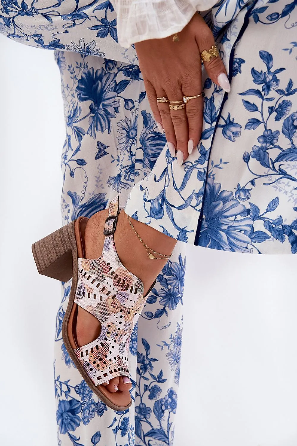 Heel sandals