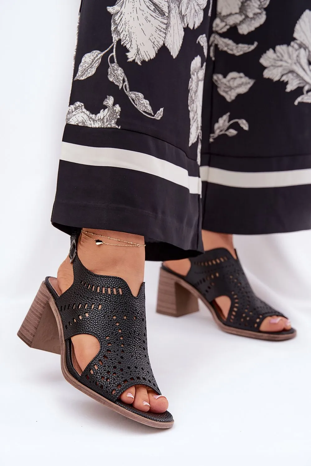 Heel sandals