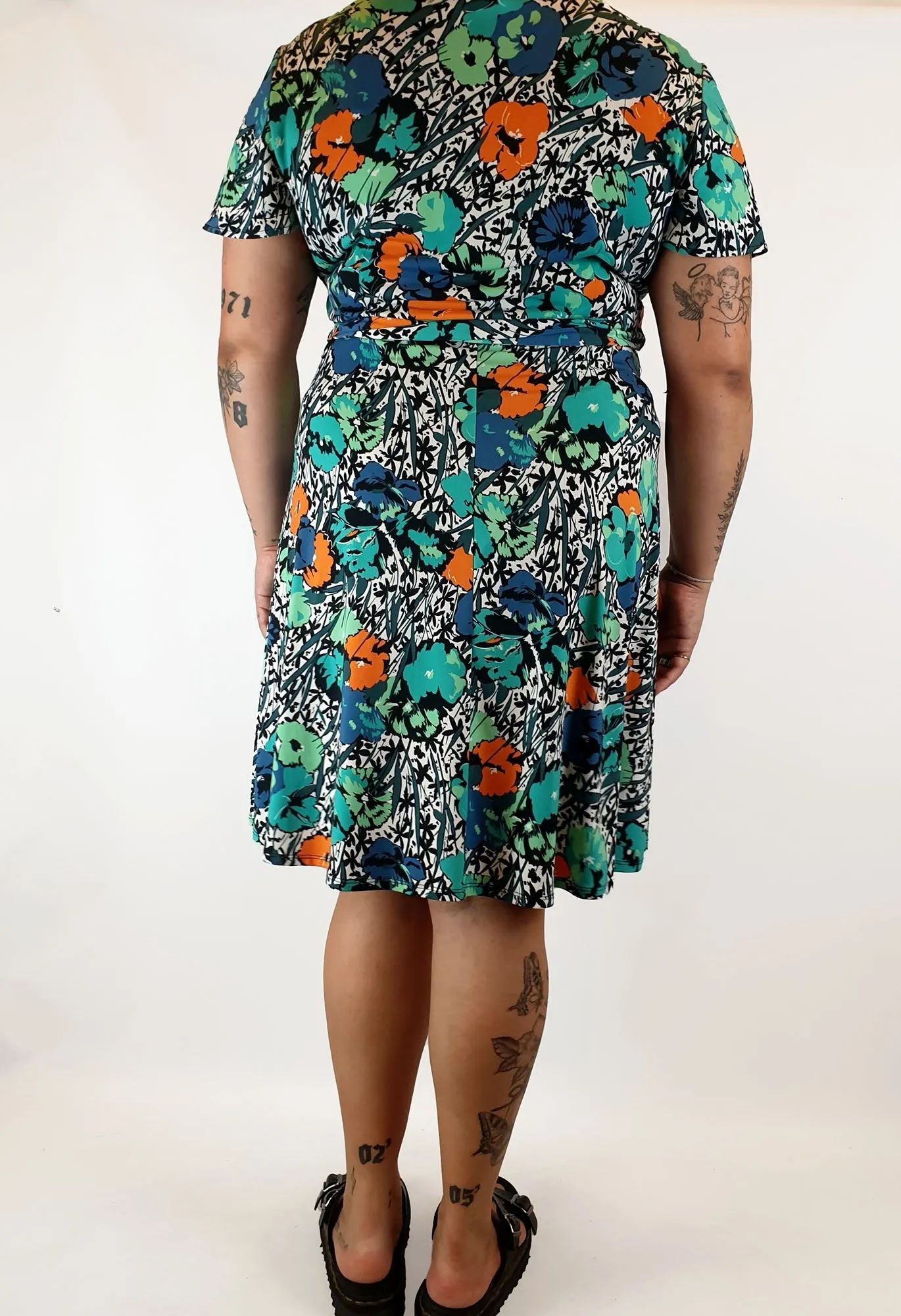 Leona Edminston green-based floral print dress size 16