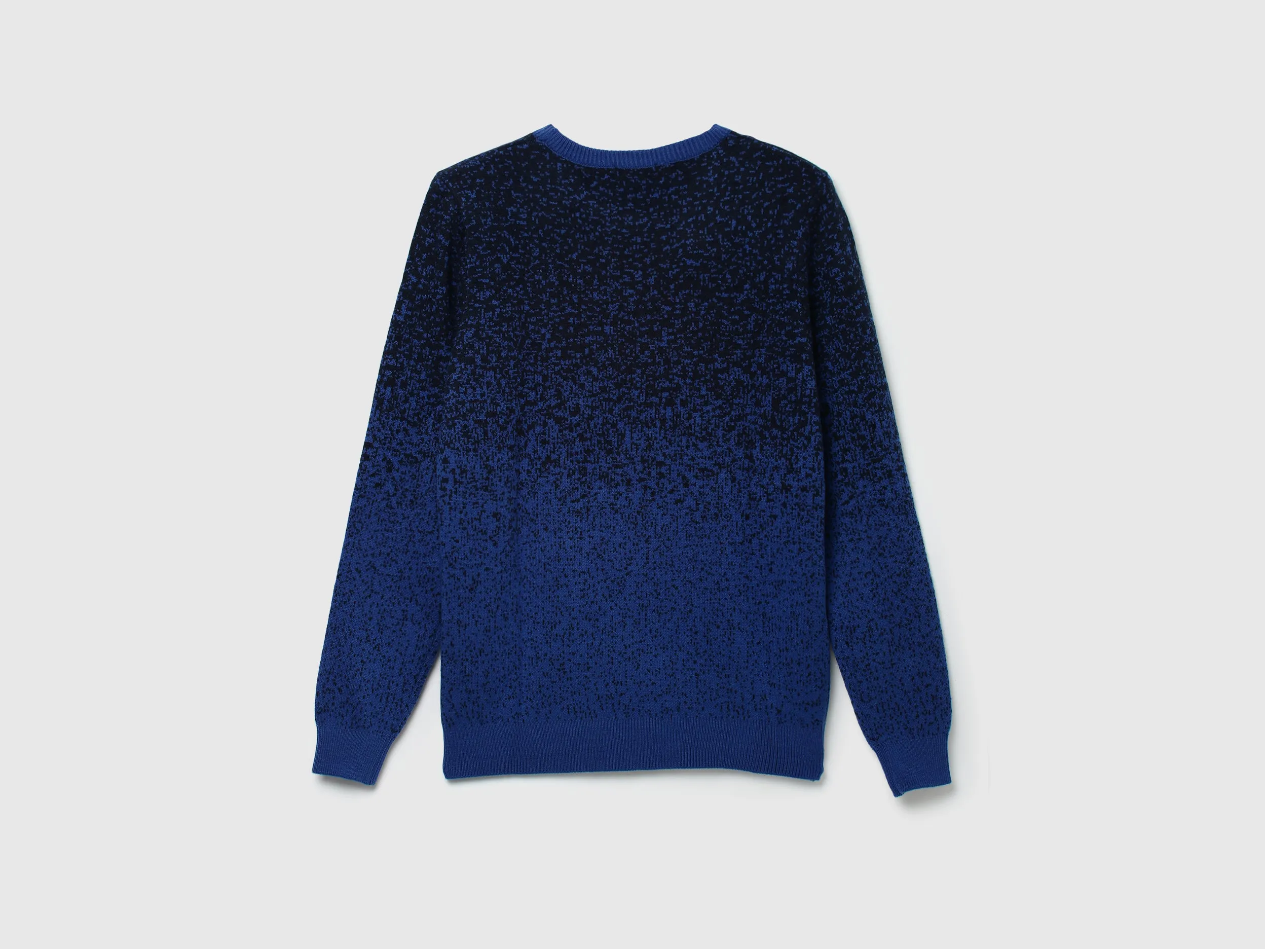 Men Textured Round Neck Sweater