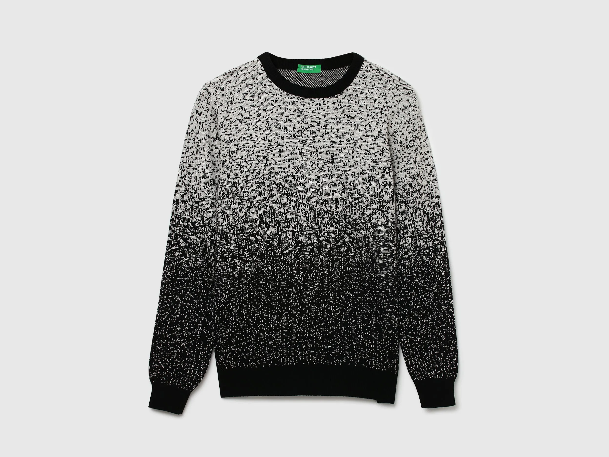 Men Textured Round Neck Sweater