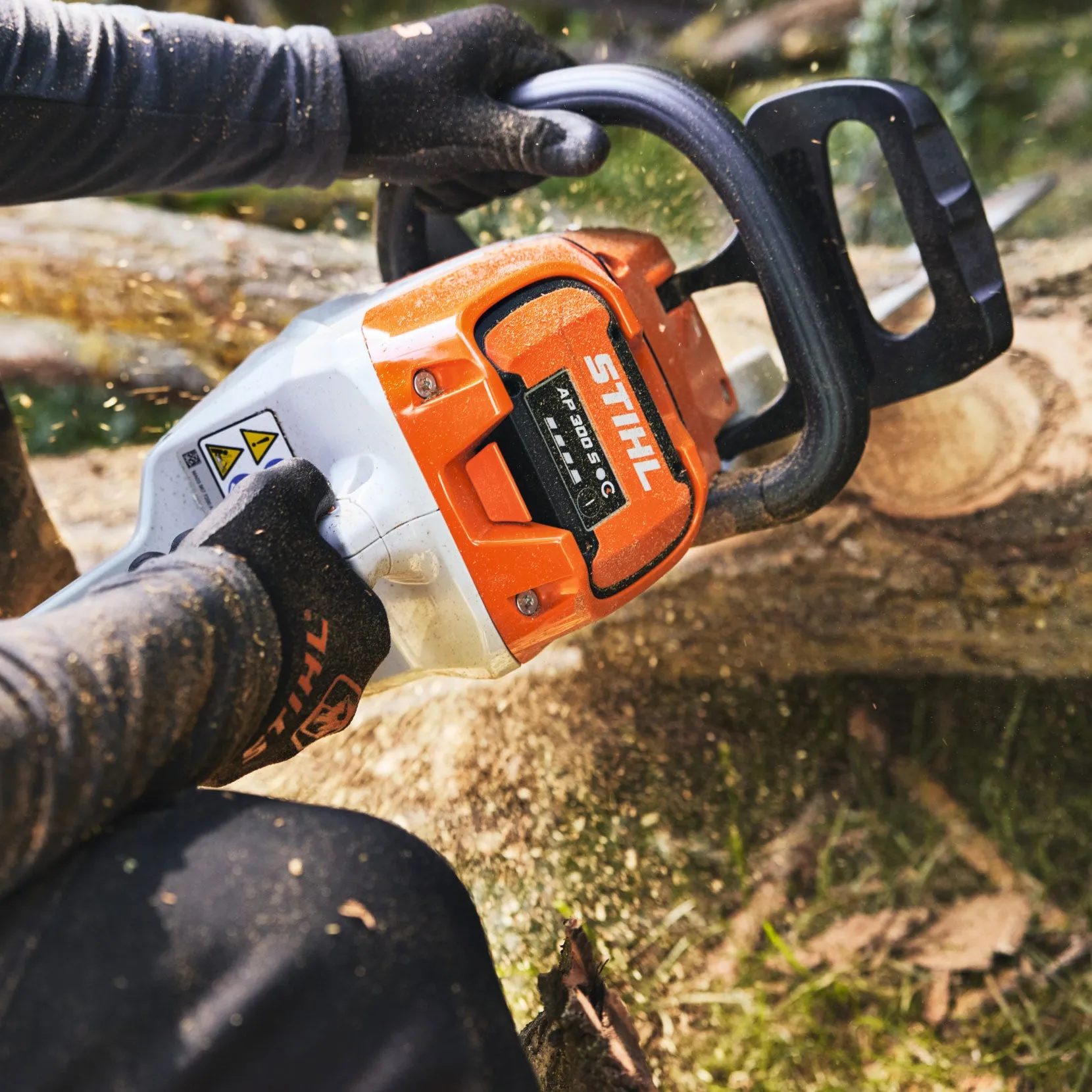 MSA 220 C-B Cordless Chainsaw