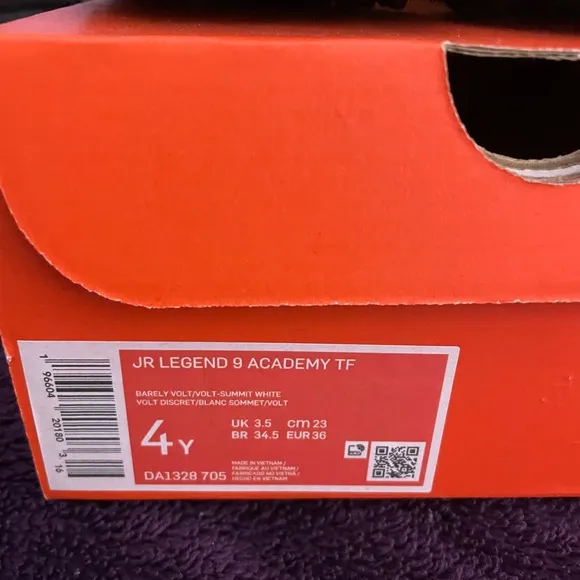 NIB Nike Youth TG soccer cleats.