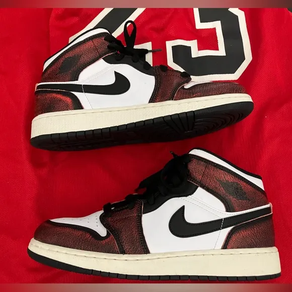 Nike Air Jordan 1 “Wear-Away Shoes” - Gorgeous Sneakers!
