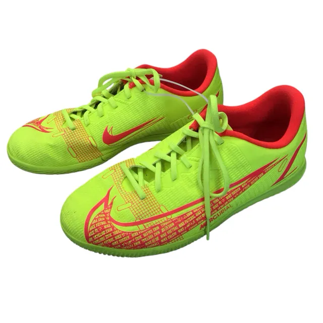 Nike Girl's Yellow Cleats Size 6 Youth