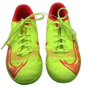 Nike Girl's Yellow Cleats Size 6 Youth