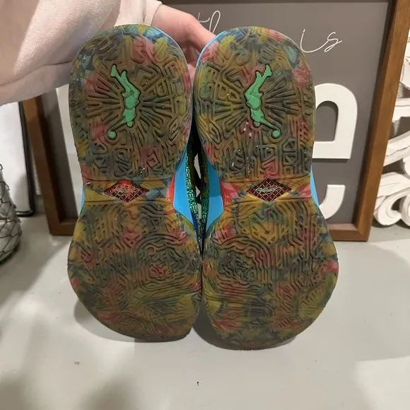 Nike LeBron 20‎ Low Kaleidoscope - DV3021-300