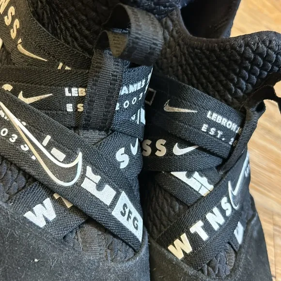 Nike Lebron Soldier 12 Witness Boys Shoes Black Youth Size 7