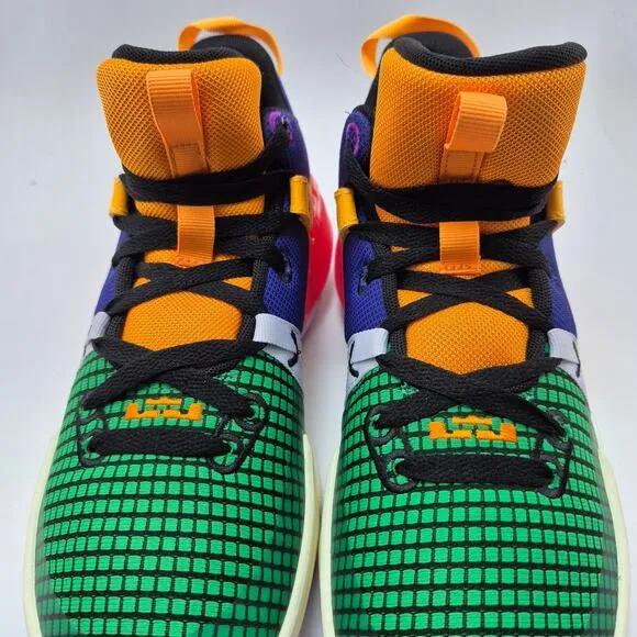 NIKE LeBron Witness VII GS MulticoloredBoys Shoes Size 6.5Y