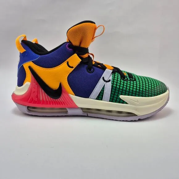 NIKE LeBron Witness VII GS MulticoloredBoys Shoes Size 6.5Y