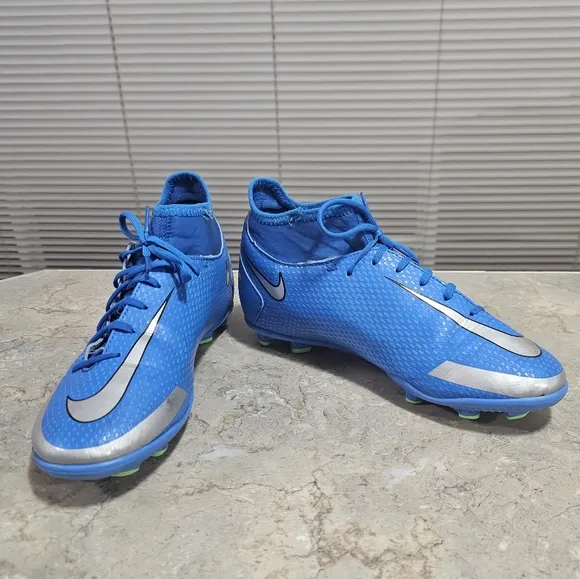 Nike Phantom GT Academy Soccer Cleats Size 5.5 Youth