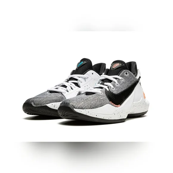 Nike Zoom Freak 2 GS boys basketball shoes