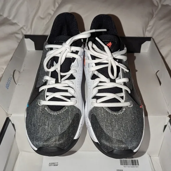 Nike Zoom Freak 2 GS boys basketball shoes
