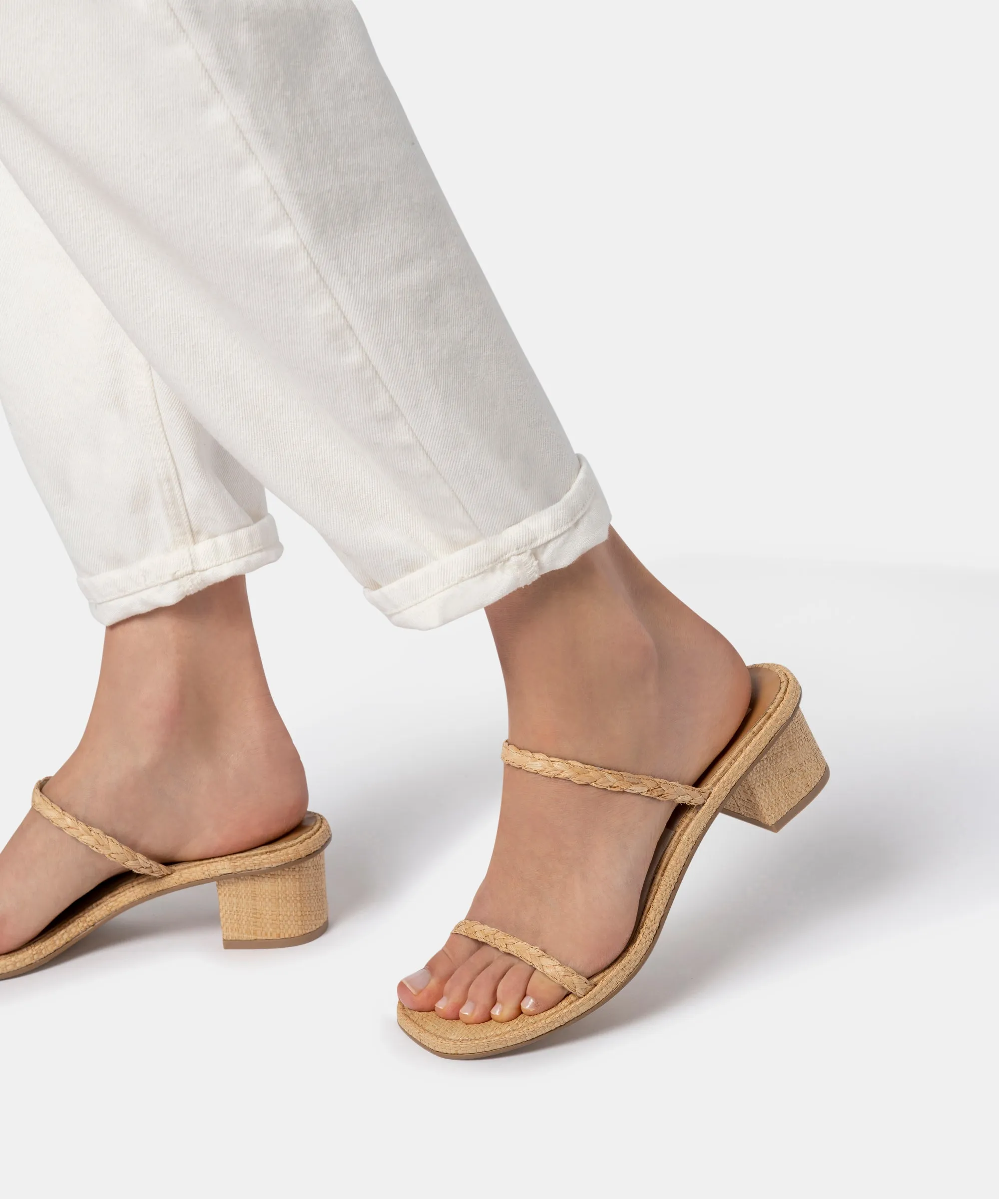 RIYA SANDALS LT NATURAL RAFFIA
