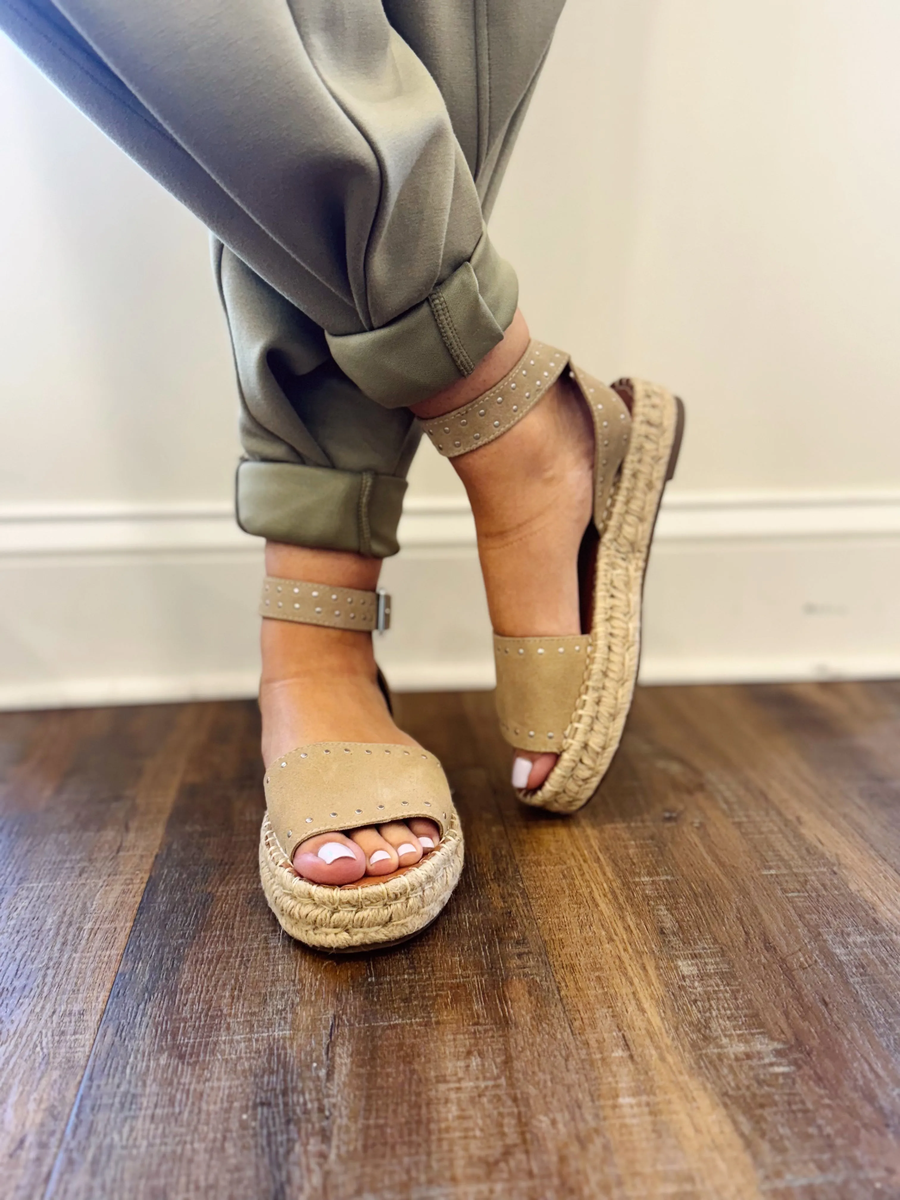 Shae Natural Sandals