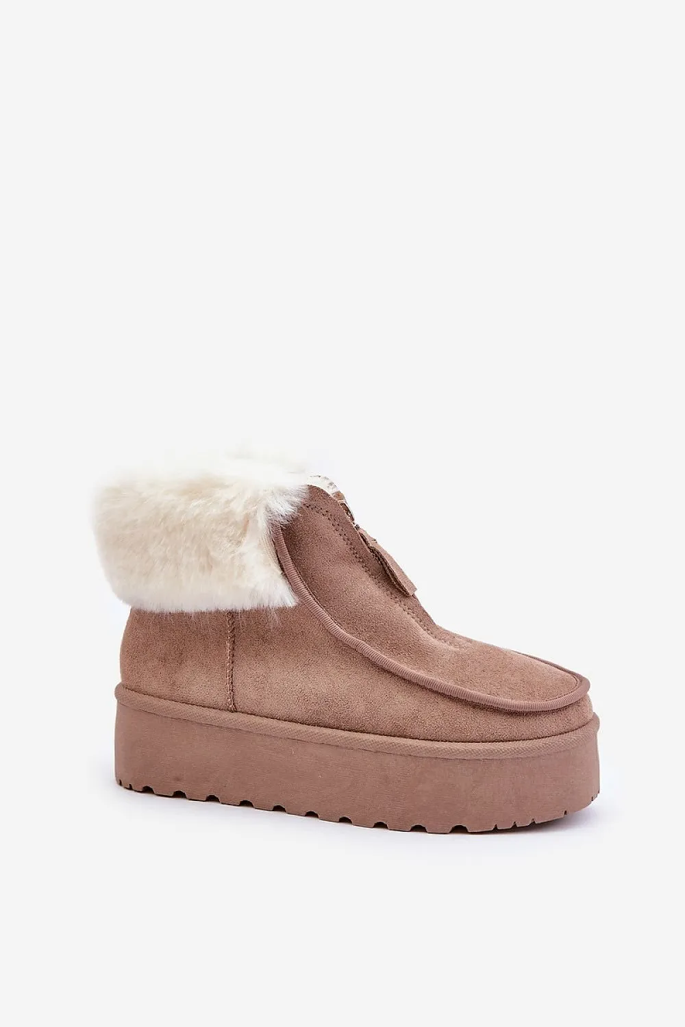 Snow boots