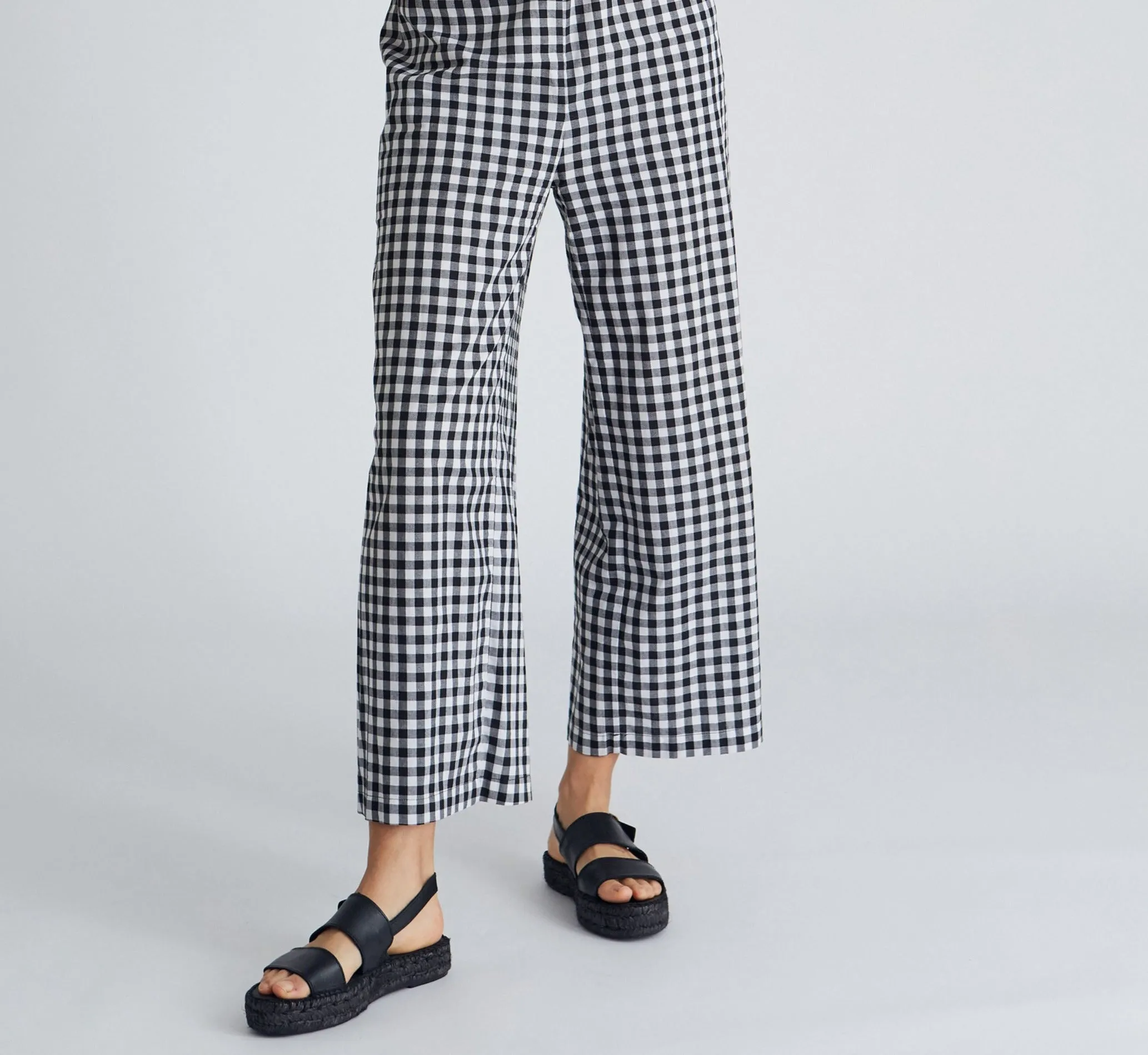 Total Black Strap Sandal