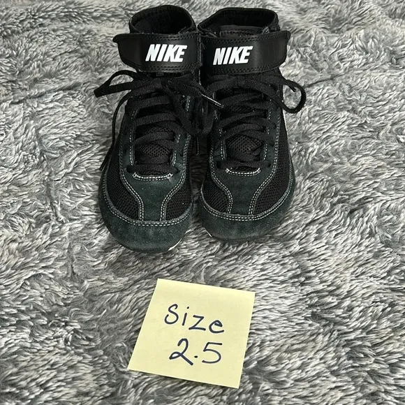 Used Kids Wrestling Shoes (4 pairs)