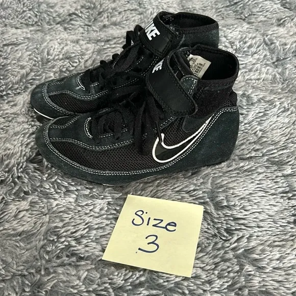 Used Kids Wrestling Shoes (4 pairs)