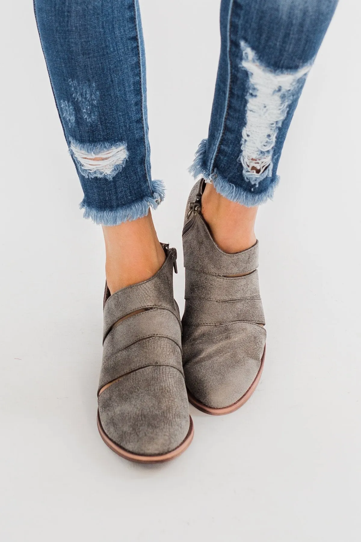 Very G Hop Along Booties- Grey