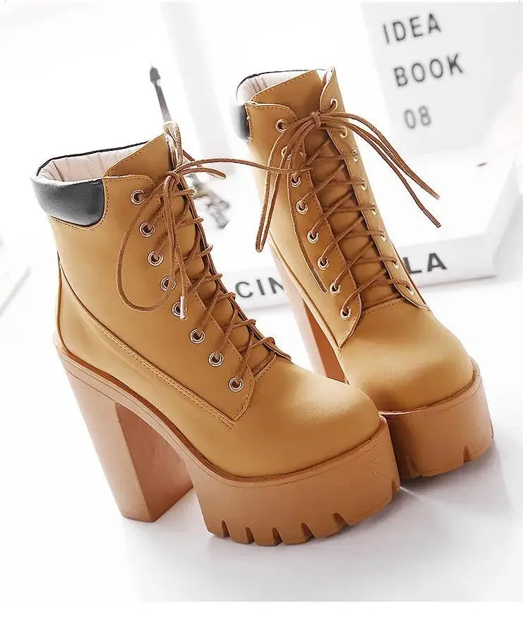 Women's Heeled Boots