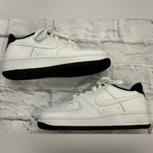 Youth 6 6Y Women’s 7.5 Nike Air Force 1 ESS GS White Black AF1 Shoes Sneakers