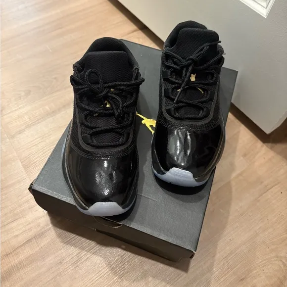 Youth Black Jordan shoes