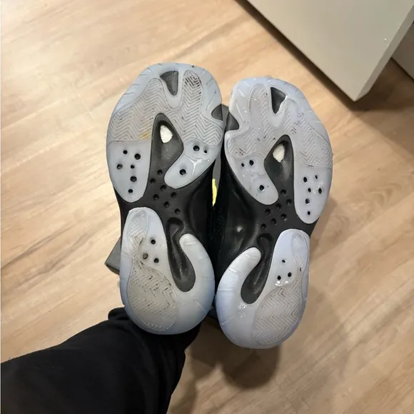 Youth Black Jordan shoes