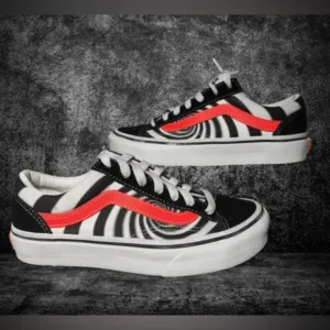YOUTH VANS U STYLE 36 SNEAKERS (SWIRL) BLACK/FIERY CORRAL - SIZE 4